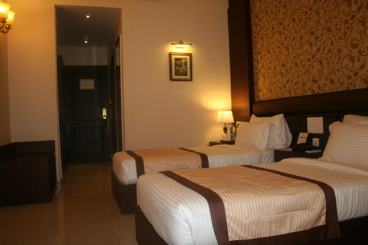 Hotel The Royal Retreat Ranchi Exterior foto